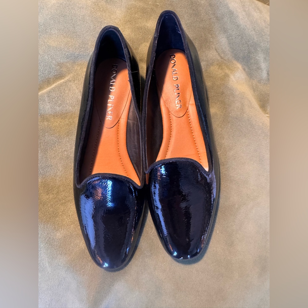 Donald Pliner Reena Black Patent Leather Loafer- NEW- Size 5